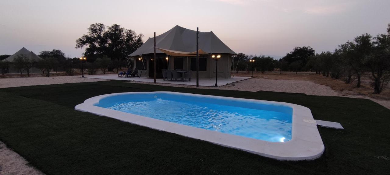 El Toril Glamping Experience Vila Parrillas Exterior foto